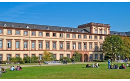 美国毕业论文代写马萨诸塞大学：女权主义