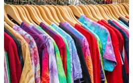 英国论文代写切尔西艺术与设计学院：clothing market